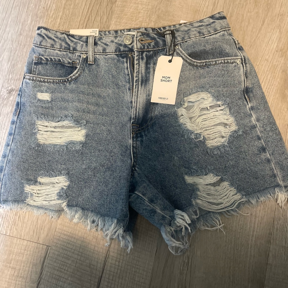 Forever 21 Mom Shorts. Never worn or tried on.